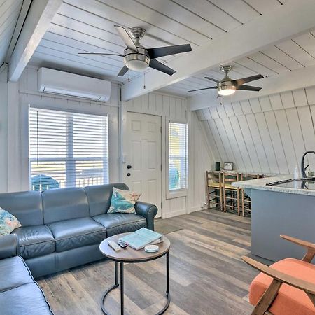 A-Frame Home With Deck - 2 Blocks To Surfside Beach! Luaran gambar