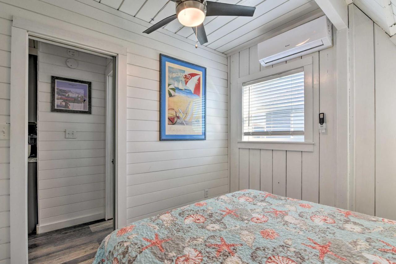 A-Frame Home With Deck - 2 Blocks To Surfside Beach! Luaran gambar